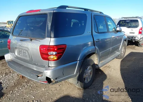 2004 Toyota Sequoia Sr5 V8 z USA, uszkodzony, nr VIN 5TDBT44A44S205477